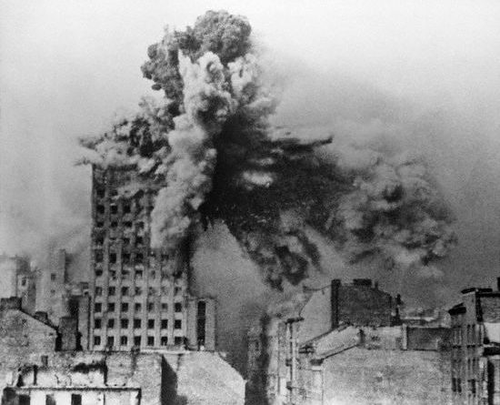 Warsaw Uprising: on August 28, 1944 Prudential building was hit by 2 ton Mörser Karl